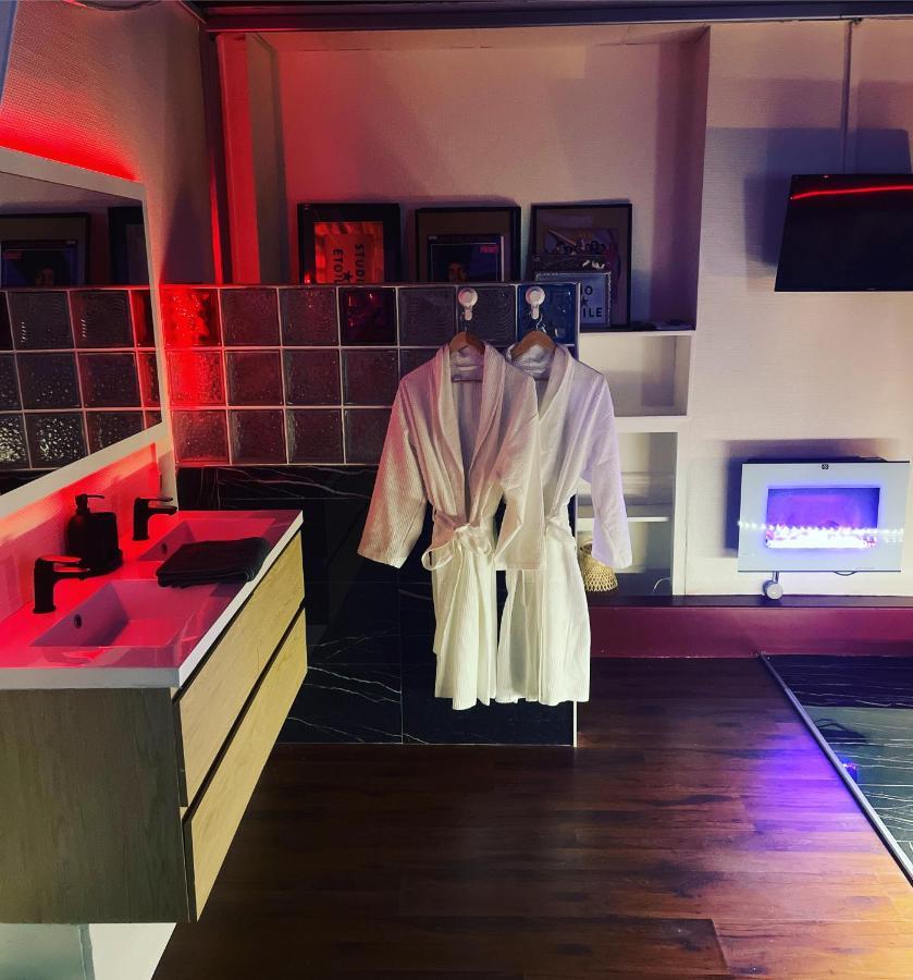 Jacuzzi 9Em Apartment Paris Exterior photo