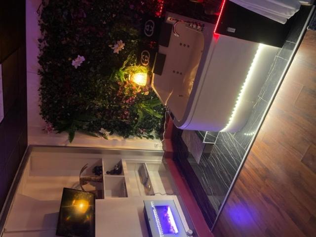 Jacuzzi 9Em Apartment Paris Exterior photo